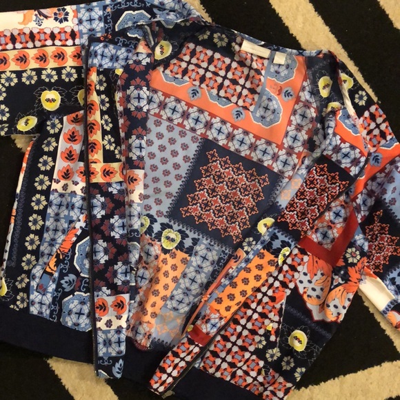 Colorful Jacket - Picture 4 of 4